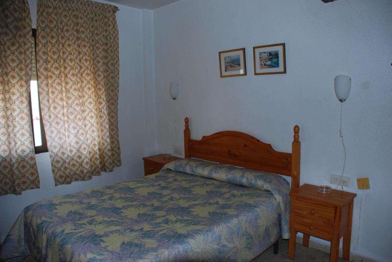 Pension Versalles Algeciras Szoba fotó